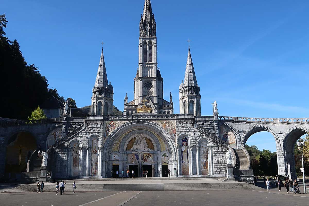 St Bernadette: The Simple Girl Who Saw Our Lady - The Southern Cross