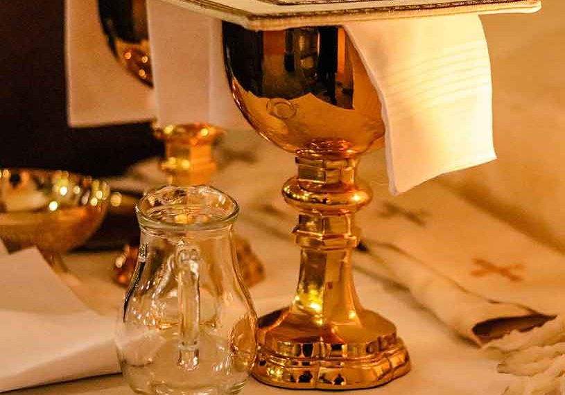 How to Prepare for Communion at Home