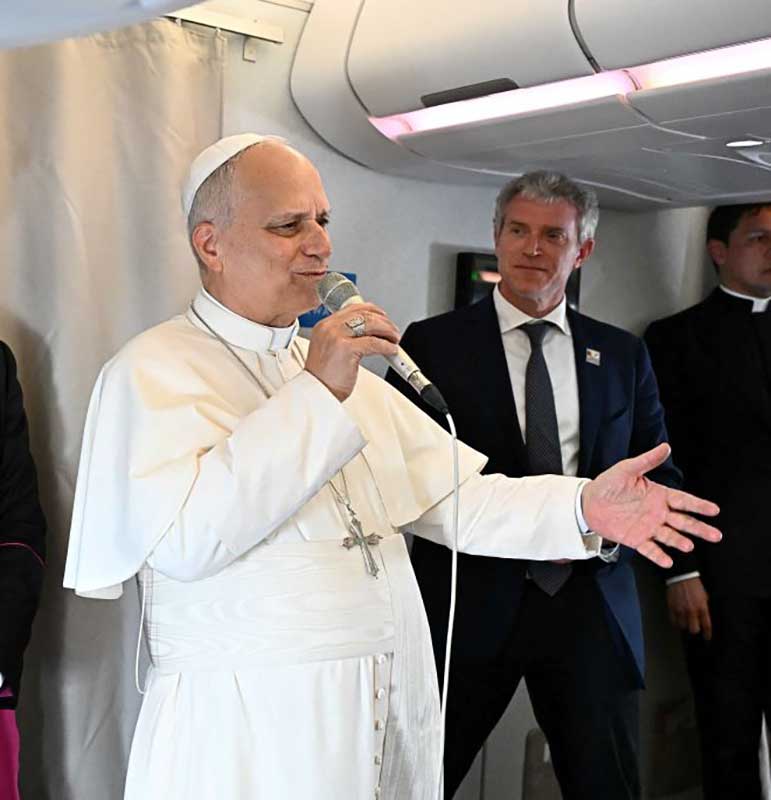 Pope on plane to Angola