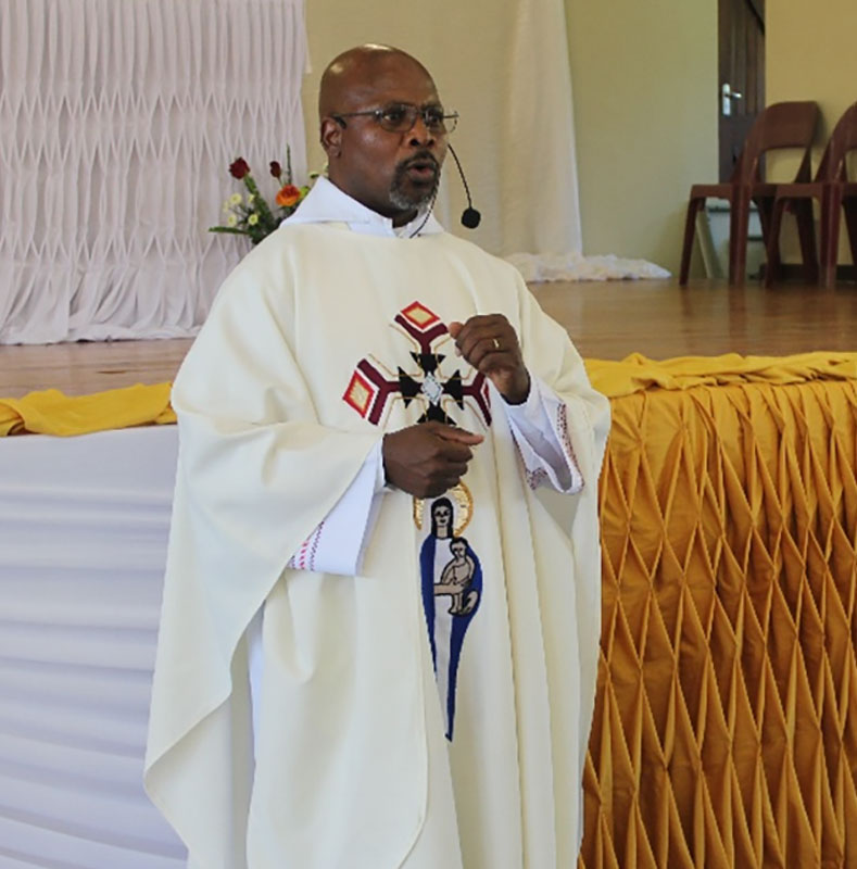 Fr Motlatsi Meshack Phomane