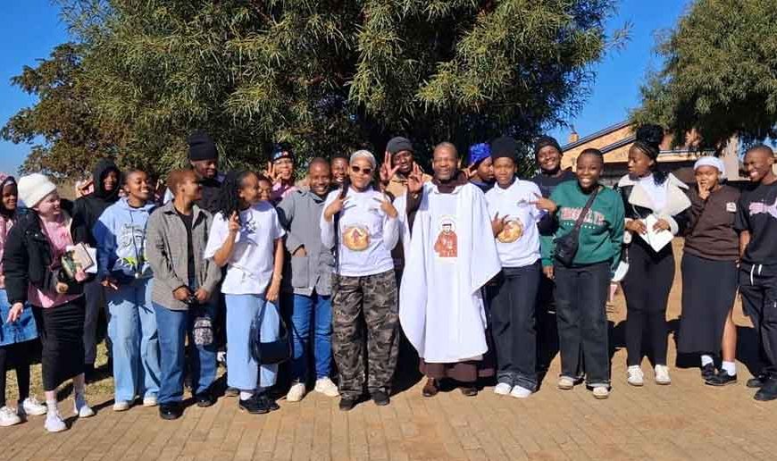 Parish Priest, Fr Sandile Madotyeni, with some of the young people who attended Franciscan Youth Event at St Benedict's parish, Zone 3, Sebokeng.