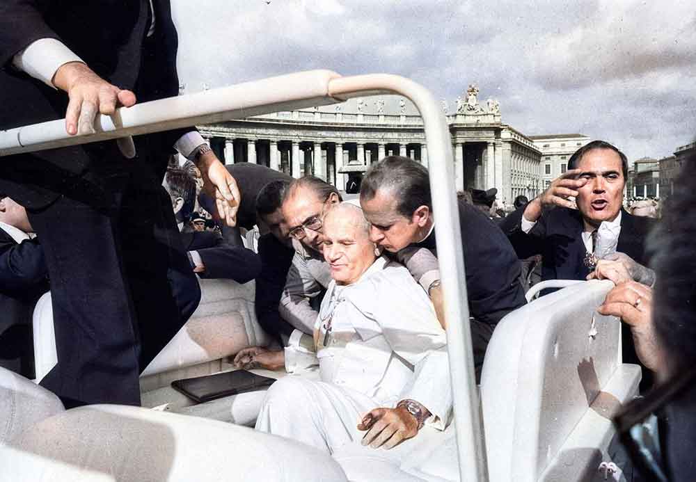 A colourised photo of the 1981 assassination attempt