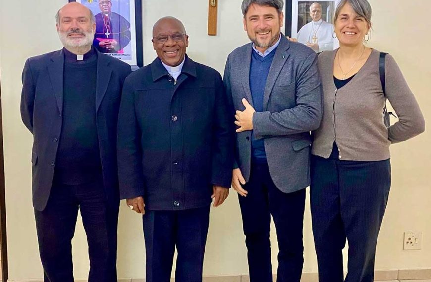 Neocatechumenal Way Meets Archbishop of Pretoria