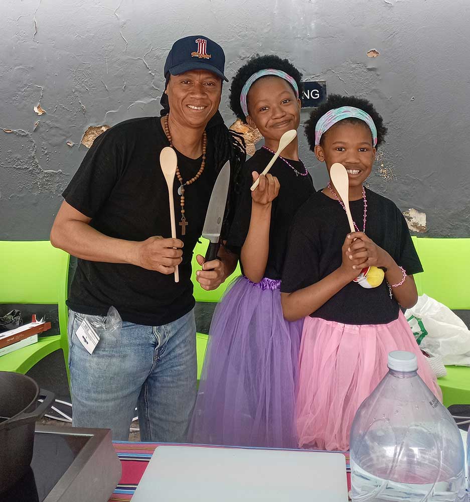 Gregory Stephenson and daughters Cooking Competition